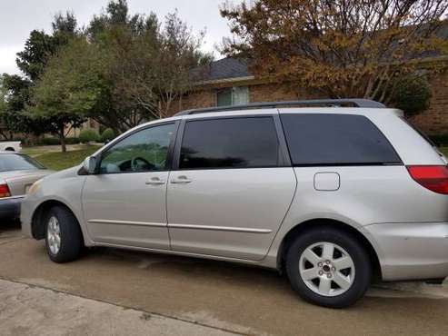 2004 Toyota Sienna XLE great conditions - cars & trucks - by owner -... for sale in Carrollton, TX