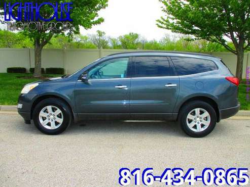 CHEVROLET TRAVERSE LT - - by dealer - vehicle for sale in Lees Summit, MO
