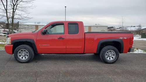 2010 chevy silverado 4x4 ext 4 door - cars & trucks - by dealer -... for sale in Wooster, OH