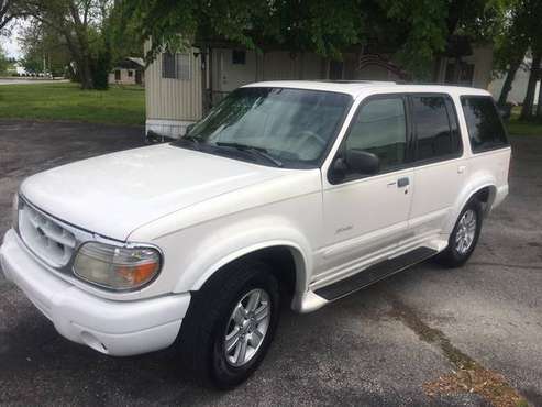 2000 FORD EXPLORER LIMITED 4WD - - by dealer - vehicle for sale in OSAWATOMIE, MO