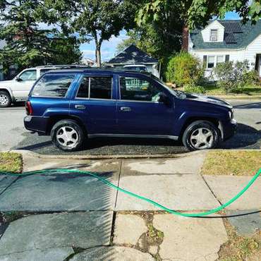 2007 Chevy Trailblazer! Clean! Upgrades! 4, 800 NEG! - cars & for sale in Baldwin, NY