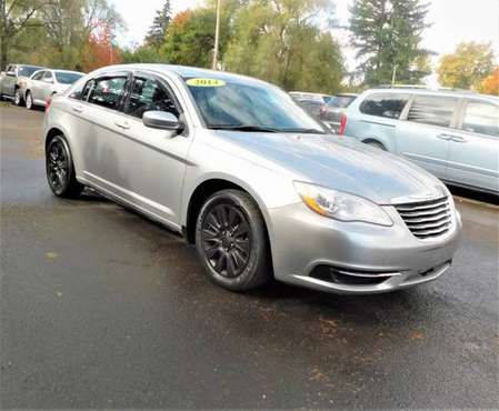 2014 Chrysler 200 LX *Sooo Nice! 30 MPG!* CALL/TEXT! - cars & trucks... for sale in Portland, OR