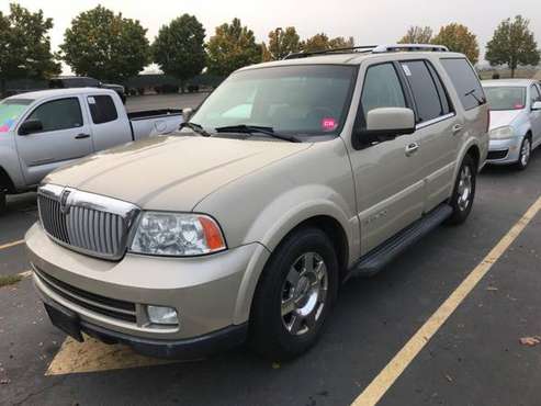 2006 Navigator 4dr 4WD 7 Passenger Luxury low miles ! - cars &... for sale in Sweet Home, OR