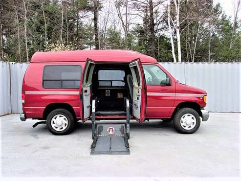 2000 FORD E 250 CONVERSION WHEELCHAIR VAN HANDICAP VAN - cars & for sale in Brentwood, NC