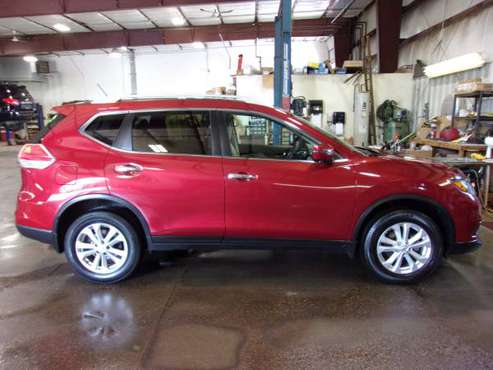2016 Nissan Rogue AWD..SV..low miles for sale in Kingsford, MI