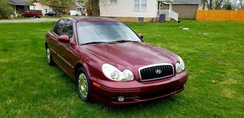 2004 Hyundai Sonata Clean Title Excellent Condition for sale in Columbus, OH