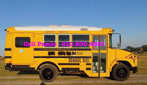 2003 Freightliner Thomas School Bus 5.9 Diesel NO Seats for sale in San Antonio, TX