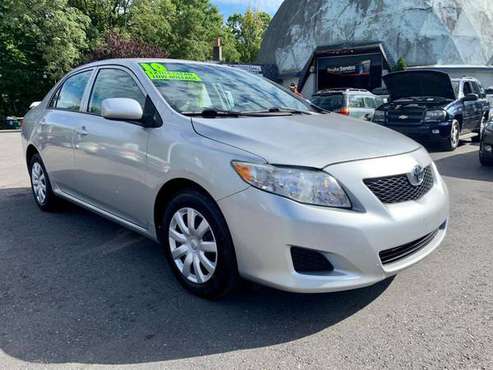 2010 Toyota Corolla LE 4dr Sedan 4A 109,570 miles for sale in leominster, MA