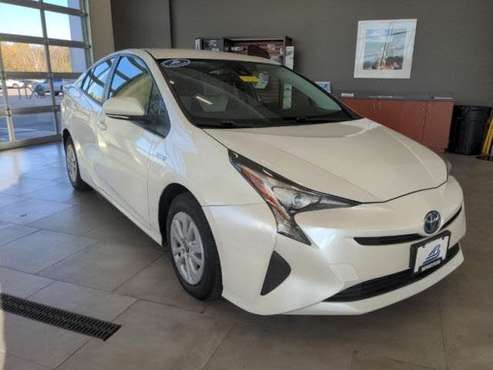 2017 Toyota Prius Four FWD for sale in Green Bay, WI