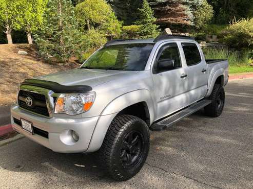 2011 Toyota Tacoma Double Cab SR5 4WD - Lifted, Clean title, Auto for sale in Kirkland, WA