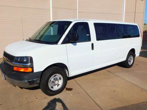 2007 Chevrolet Express Passenger RWD 3500 155" for sale in Keizer , OR