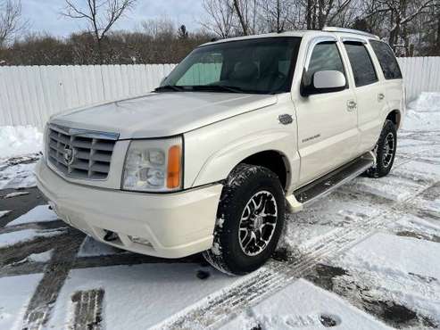2005 Cadillac Escalade Navigation 6 0 Liter Awd 3rd row Sunroof for sale in Watertown, NY