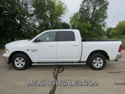 2019 RAM 1500 CLASSIC LONE STAR SILVER 4X4 CREW CAB 5 7 BOX - cars & for sale in Neenah, WI