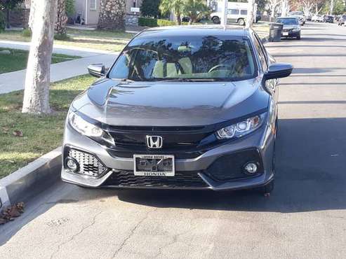 Honda Civic Hatchback 2017 for sale in Bellflower, CA