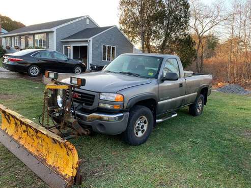 2006 GMC 2500 WT - cars & trucks - by owner - vehicle automotive sale for sale in Scarborough, ME