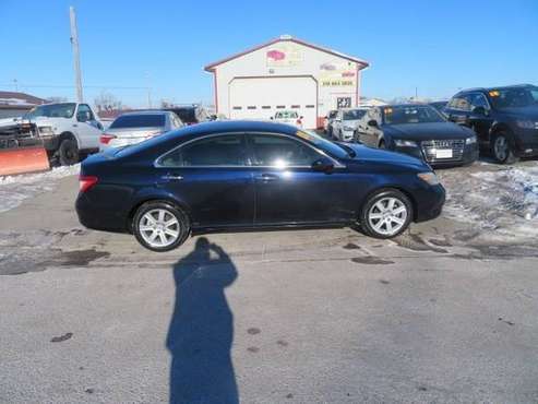 2008 Lexus ES 350 4dr Sdn 179, 000 miles 7, 500 - - by for sale in Waterloo, IA