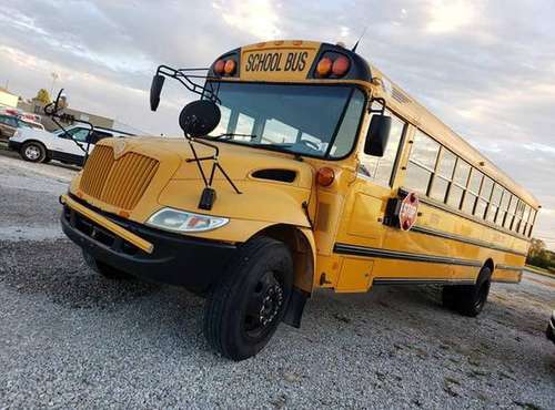 2006 INTERNATIONAL SCHOOL BUS CAMPER PARTY BUS for sale in Macon, MO