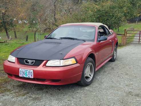 2000 ford mustang convertible (trade for truck) for sale in Myrtle Creek, OR