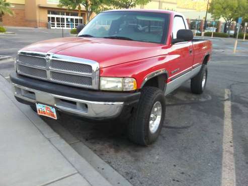 1998 dodge ram 4x4/rust free southern truck for sale in Hinckley, MN