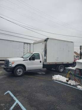 2015 ford Box truck WITH LIFT-GATE for sale in Wyandotte, MI