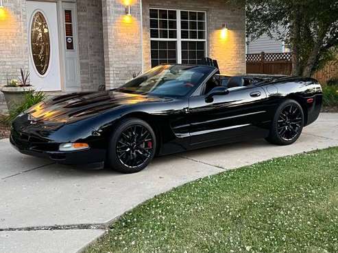 2004 Chevrolet Corvette convertible Auto low miles loaded - cars & for sale in Frankfort, IL