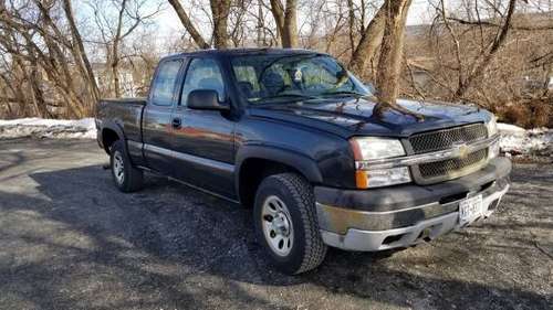 04 silverado 4x4 4 8 rusty but reliable extended cab for sale in Troy, NY