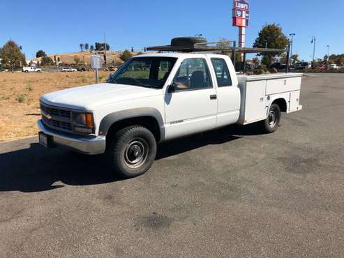 2000 Chevy Silverado 2500 4x4! Great truck! LOW MILES! Smogged! for sale in Fairfield, CA