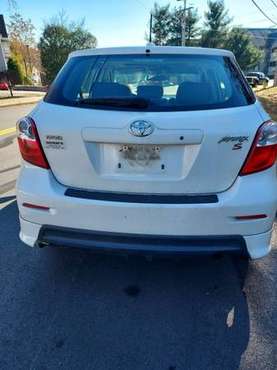 2009 Toyota Matrix S 4cylinder 5 speed for sale in Manchester, NH