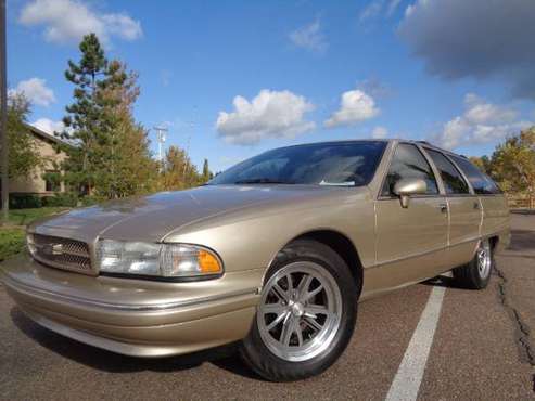 1994 CHEVROLET CAPRICE CLASSIC WAGON LOW MILES SUN CITY CAR FULL PRICE for sale in Pinetop, AZ