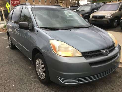 2005 Toyota Sienna CE 7 passages minivan 140K perfect condition only... for sale in Washington, District Of Columbia