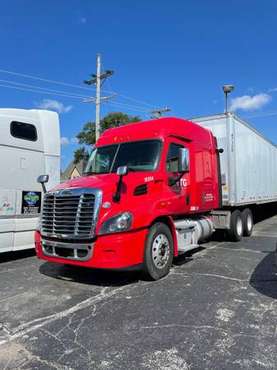 Freightliner cascadia 2014 no def 760k miles - - by for sale in Bridgeview, IL