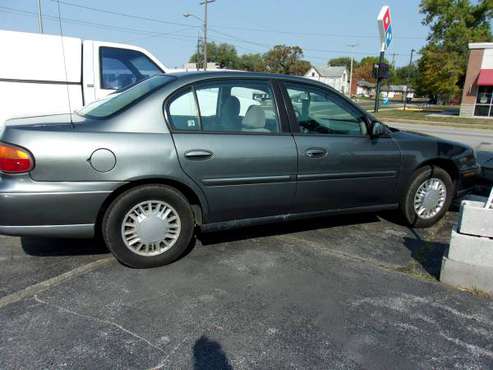 2005 Chevy Malibu - cars & trucks - by dealer - vehicle automotive... for sale in Springfield, MO