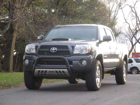 2011 TOYOTA TACOMA 4X4 (DOUBLE CAB) 1-OWNER/4-DOOR CREW... for sale in Leesburg, District Of Columbia