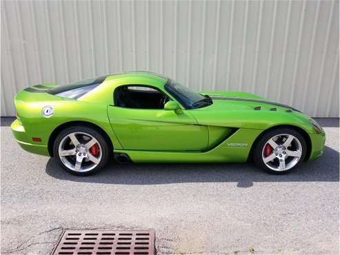 For Sale at Auction: 2009 Dodge Viper for sale in Saratoga Springs, NY