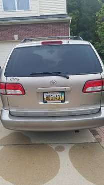 2002 Toyota Sienna XLE for Sale $2200 for sale in Farmington, MI