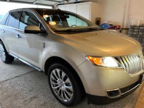 2011Lincoln MKX for sale in Bakersfield, CA