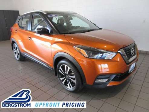 2019 NISSAN KICKS...KBB SAYS $20,012...WE SAY $16,998 - cars &... for sale in Green Bay, WI