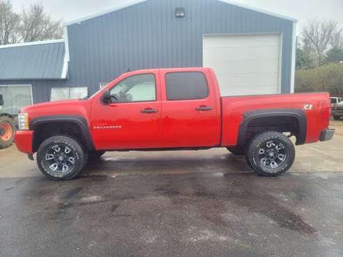 2009 Chevrolet Silverado Crew 1500 LT - - by dealer for sale in Inwood, SD