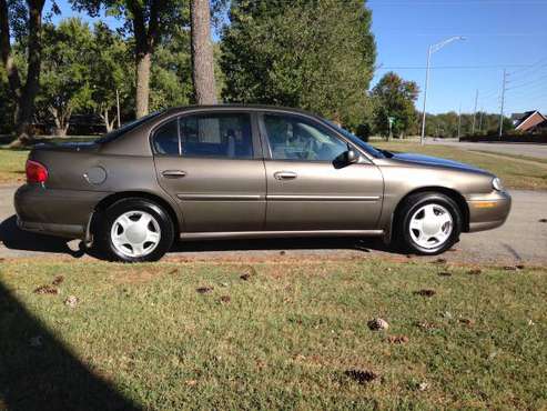 LOW MILES! 2000 Chevrolet Malibu LS for sale in Bowling Green , KY