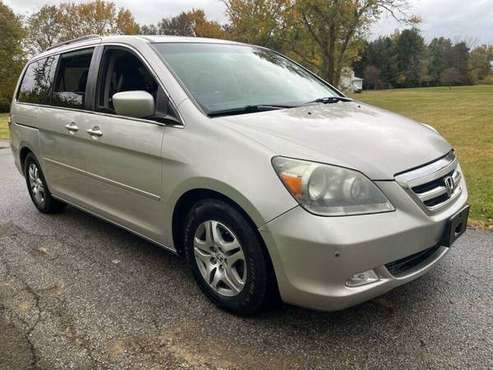 2007 Honda Odyssey Touring w/DVD & warranty - - by for sale in Orient, OH
