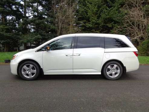 2013 Honda Odyssey Touring Edition 1 Owner LOVELY 8 Passenger! for sale in Sequim, WA