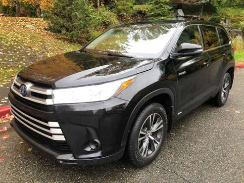 2018 Toyota Highlander Hybrid LE 4WD --Leather, Third Row, Clean... for sale in Kirkland, WA