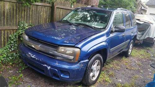 Chevy 2005 Trailblazer 4x4 auto Trade for sale in Oceanside, NY