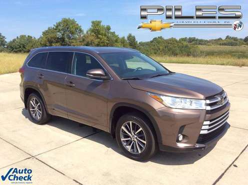 2017 Toyota Highlander XLE AWD 4D SUV w Leather Pwr Moonroof NAV for sale in Dry Ridge, KY