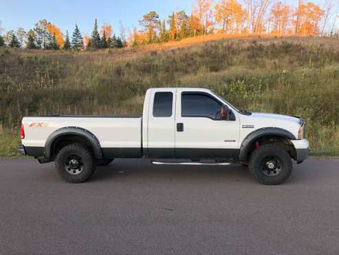 2006 Ford F250 Super Duty Diesel Super Cab FX4 Edition (4WD) for sale in Duluth, MN