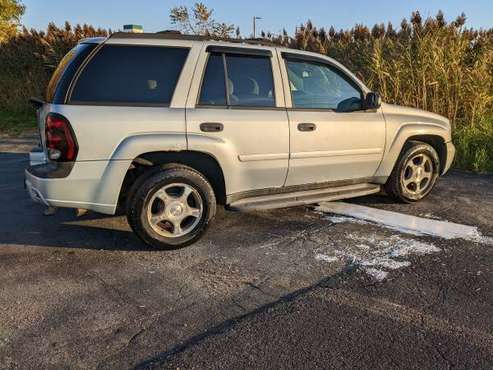 2007 Chevy trailblazer super nice - - by dealer for sale in Cicero, NY
