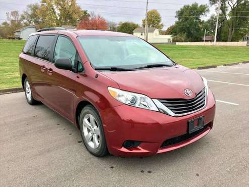 2011 Toyota Sienna LE - Fully Serviced -Warranty!! - cars & trucks -... for sale in Kansas City, MO