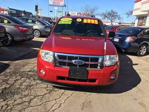 2010 Ford Escape XLT - - by dealer - vehicle for sale in milwaukee, WI