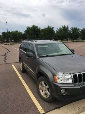 2007 Jeep Grand Cherokee Trail Rated Hemi V8 5200 obo - cars & for sale in Sioux Falls, SD