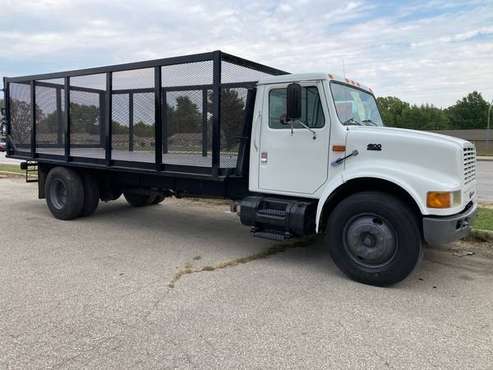 1998 INTERNATIONAL 4900 TRUCK FOR SALE - - by for sale in Kansas City, MO